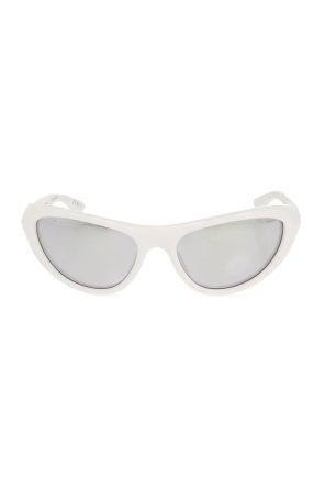 ‘curve sporty’ sunglasses od Bottega Veneta